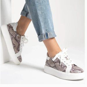 New! JLO platform sneaker